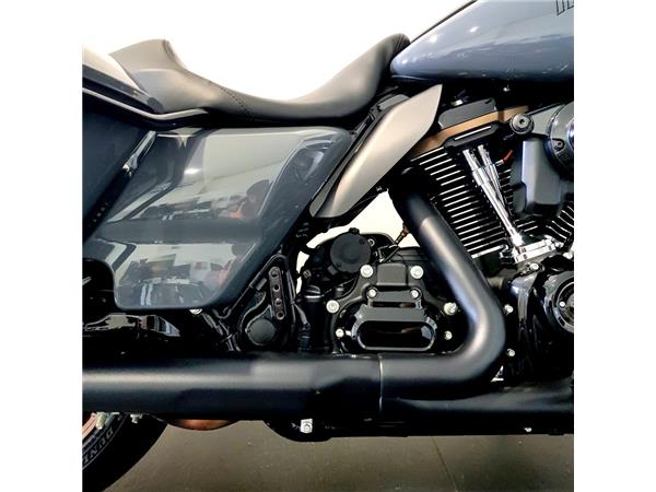 HARLEY-DAVIDSON STREET GLIDE ST 
