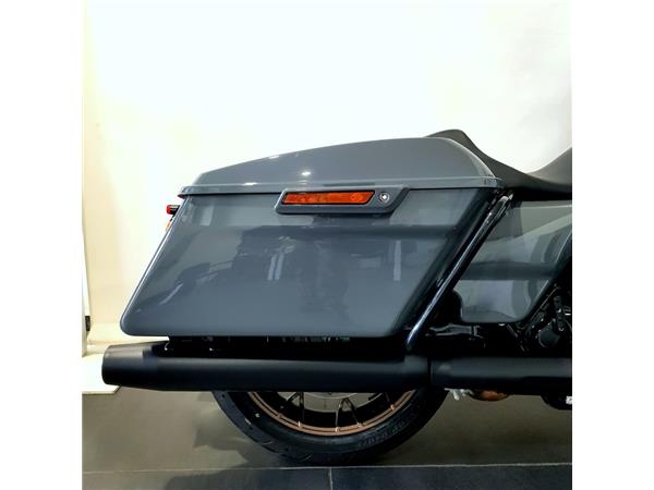 HARLEY-DAVIDSON STREET GLIDE ST 