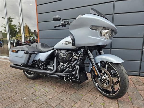 FLTRX 117 Road Glide 