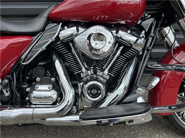 2021 HARLEY-DAVIDSON STREET GLIDE