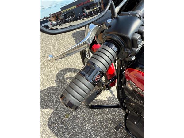 Harley-Davidson Softail FXBB - Street Bob 