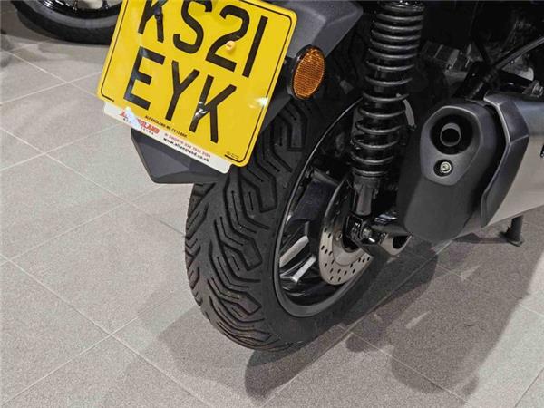 2021 Yamaha X-MAX 300 Grey