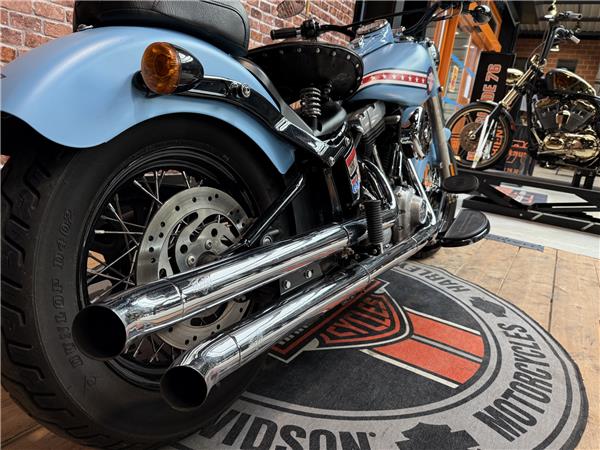 2013 HARLEY-DAVIDSON SLIM