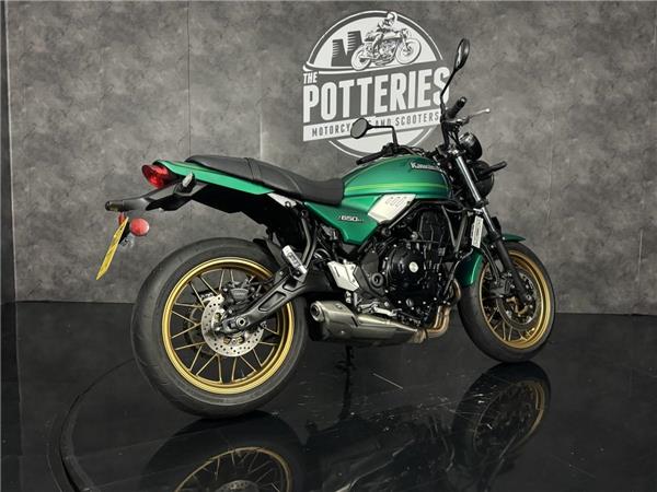 2023 Kawasaki Z650 RS