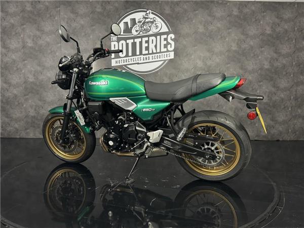 2023 Kawasaki Z650 RS