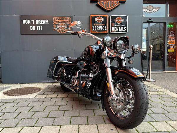 2011 Harley-Davidson Road King Classic FLHRC