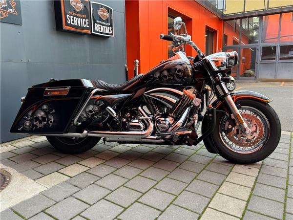 2011 Harley-Davidson Road King Classic FLHRC