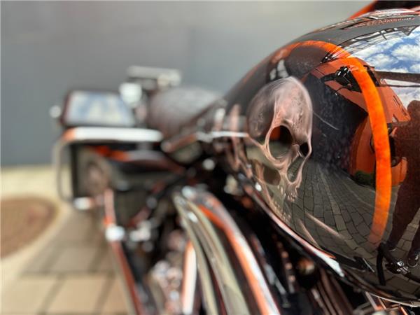 2011 Harley-Davidson Road King Classic FLHRC