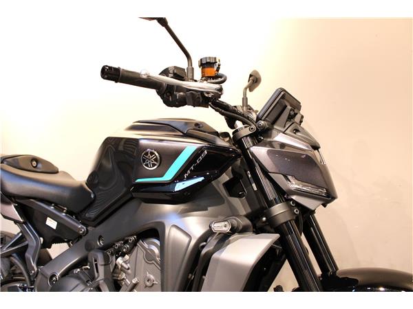 YAMAHA MT-09 Y-AMT(YAMAHA AUTOMATED MANUAL TRANSMISSION)