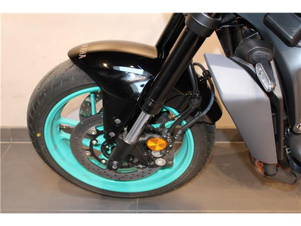 YAMAHA MT-09 Y-AMT(YAMAHA AUTOMATED MANUAL TRANSMISSION)