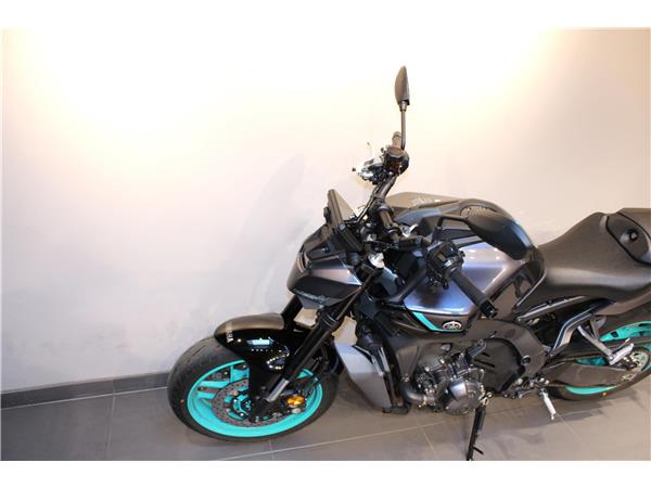 YAMAHA MT-09 Y-AMT(YAMAHA AUTOMATED MANUAL TRANSMISSION)