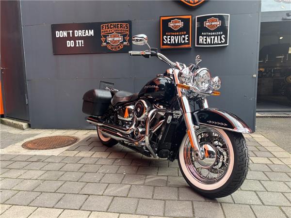 2020 Harley-Davidson Softail Deluxe FLDE