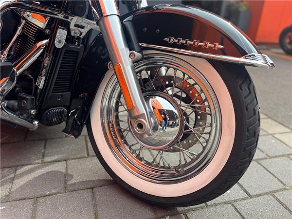 2020 Harley-Davidson Softail Deluxe FLDE