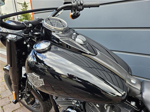 FLSS Softail Slim S 2.100 Kilometer