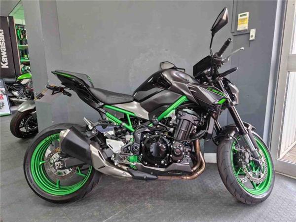 2024 Kawasaki Z900 GREY