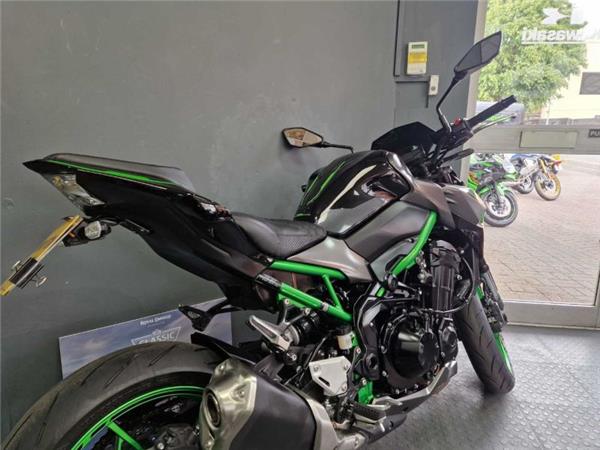 2024 Kawasaki Z900 GREY