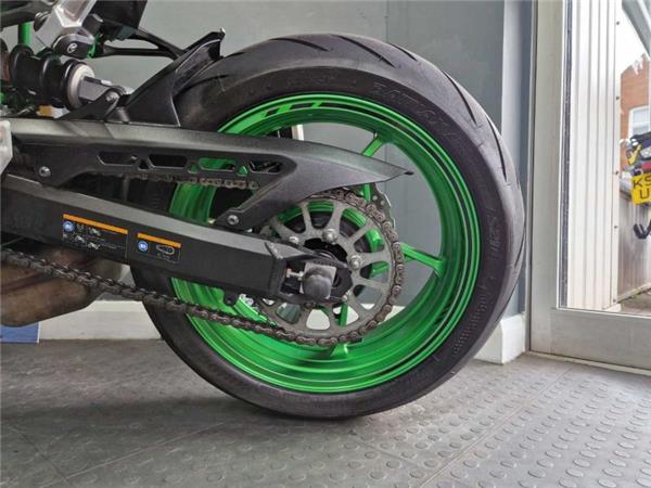 2024 Kawasaki Z900 GREY