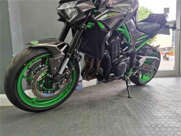2024 Kawasaki Z900 GREY