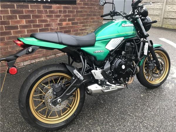 2023 Kawasaki Z650 RS