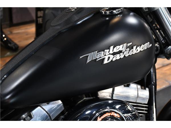 2006 HARLEY-DAVIDSON DYNA FXDB STREET BOB