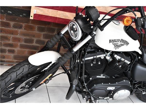 2018 HARLEY-DAVIDSON IRON 883