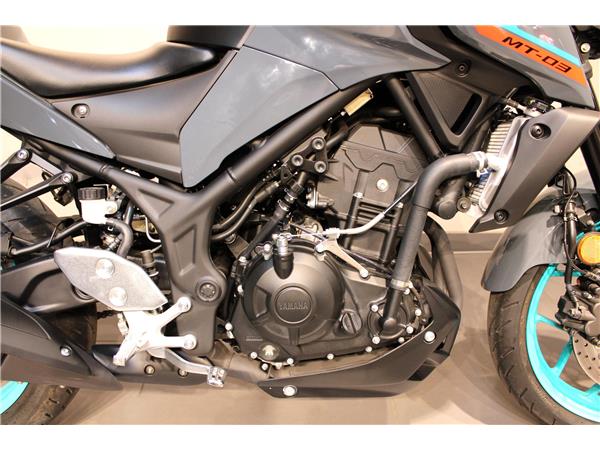YAMAHA MT-03