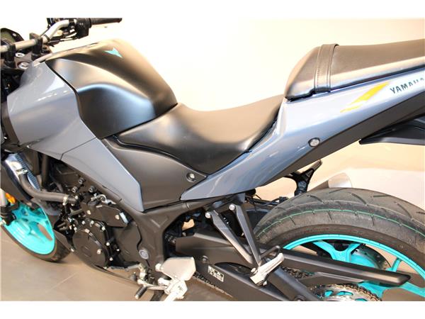 YAMAHA MT-03