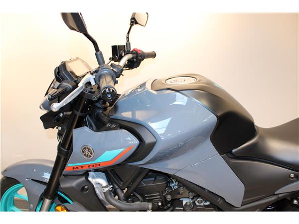 YAMAHA MT-03