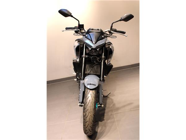 YAMAHA MT-03