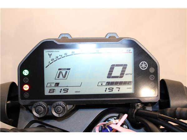 YAMAHA MT-03