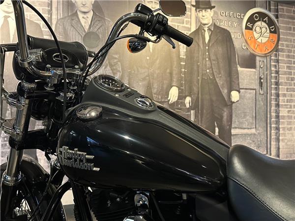 2017 HARLEY-DAVIDSON STREET BOB