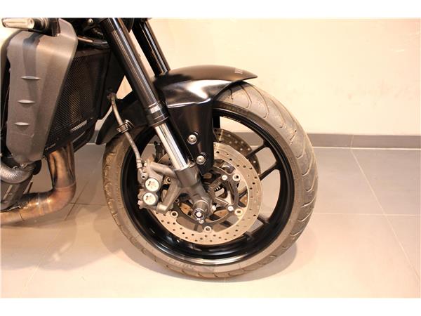 YAMAHA MT-09