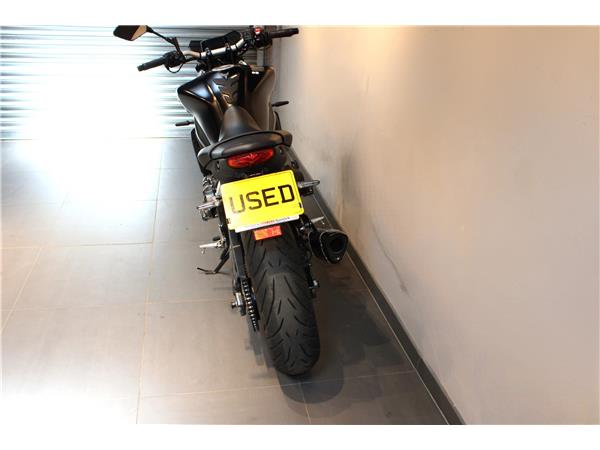 YAMAHA MT-09