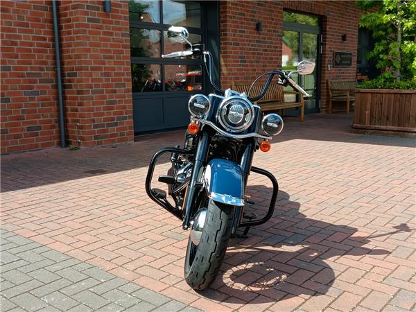 FLHCS Softail Heritage Classic 