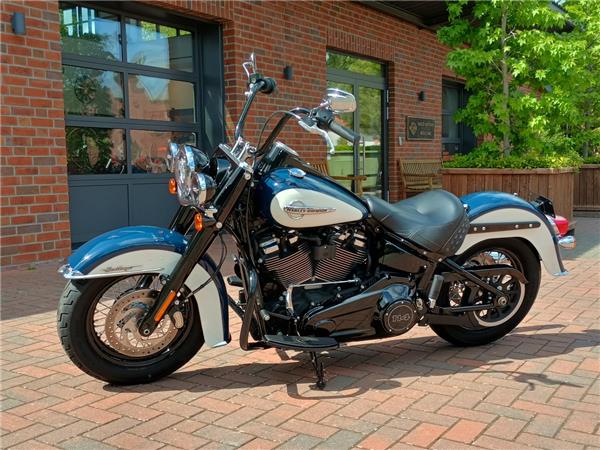 FLHCS Softail Heritage Classic 