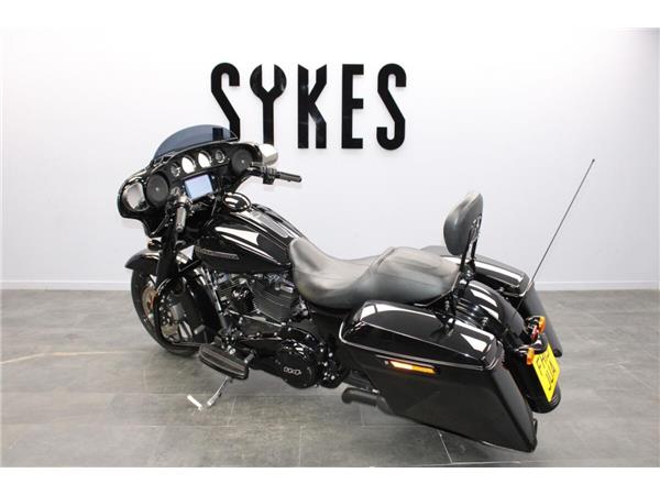 2019 Harley-Davidson Street Glide Special