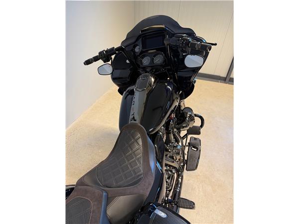 2022 HARLEY-DAVIDSON CVO FLTRXSE Road Glide Special 117 CVO