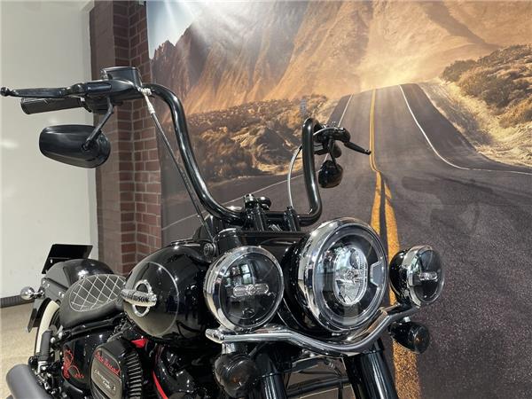 FLHCS Softail Heritage Classic 