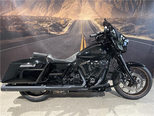 FLHXST Street Glide Special ST KessTech Don uvm