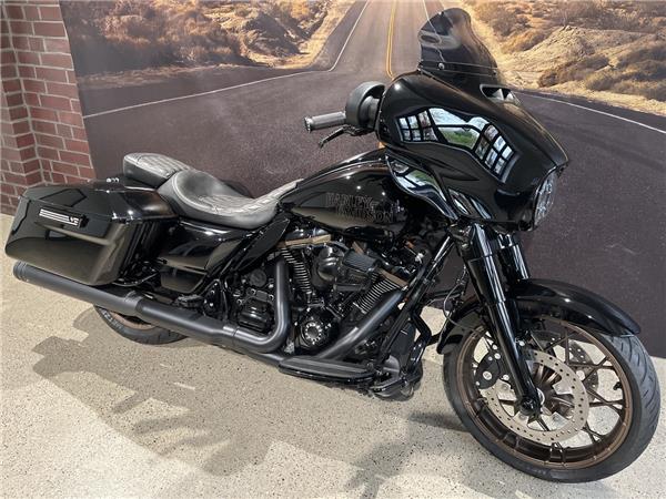 FLHXST Street Glide Special ST KessTech Don uvm