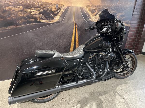 FLHXST Street Glide Special ST KessTech Don uvm