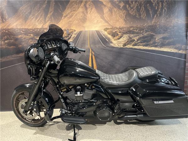 FLHXST Street Glide Special ST KessTech Don uvm