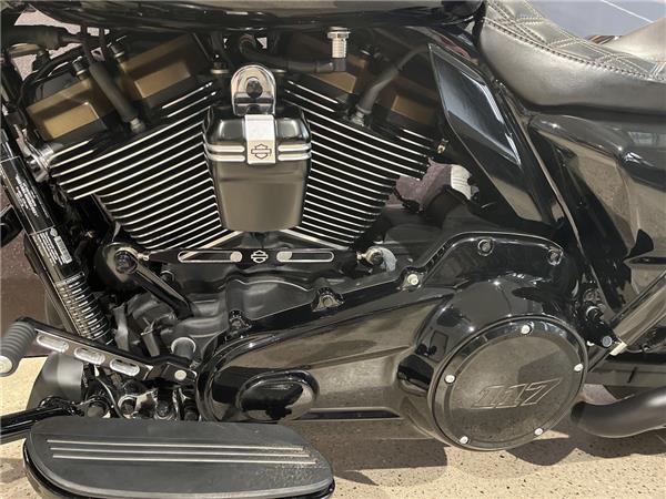 FLHXST Street Glide Special ST KessTech Don uvm