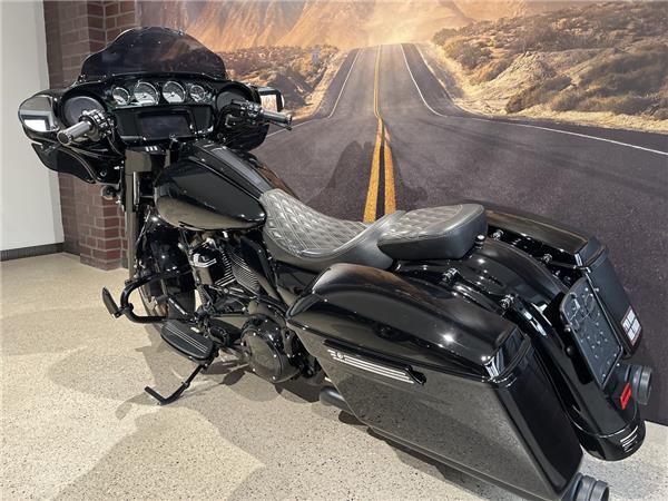 FLHXST Street Glide Special ST KessTech Don uvm