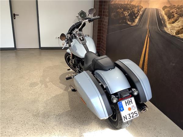 FLSB Softail Sport Glide 