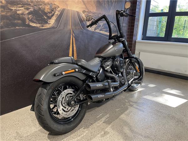 FXBB Softail Street Bob Miller Auspuff uvm