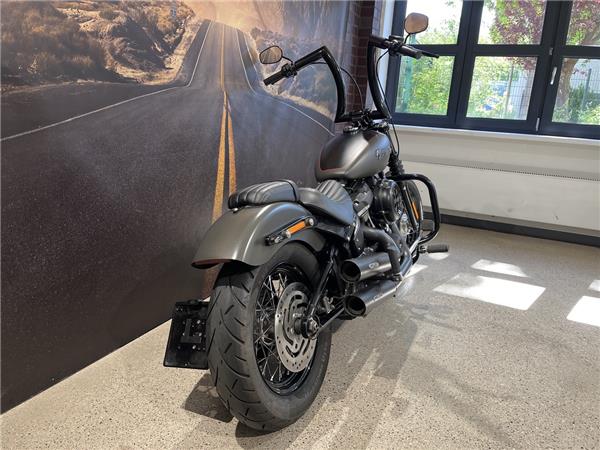 FXBB Softail Street Bob Miller Auspuff uvm