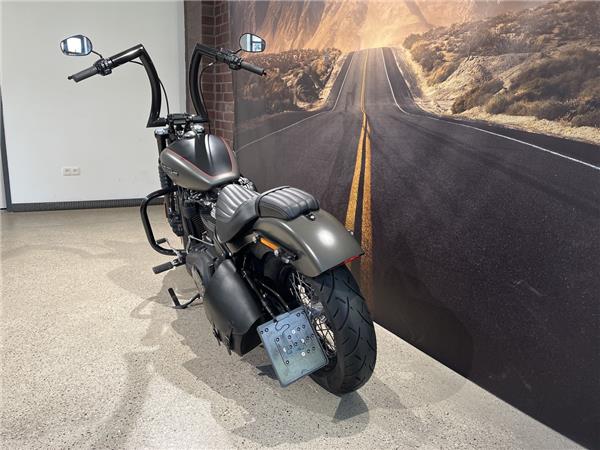 FXBB Softail Street Bob Miller Auspuff uvm