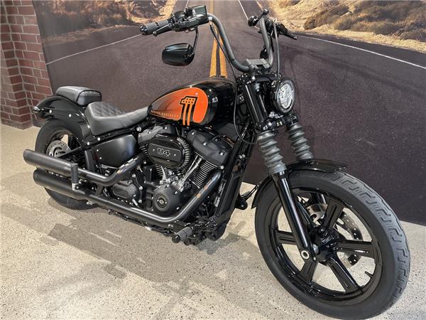 FXBBS Softail Street Bob Jekill & Hyde uvm