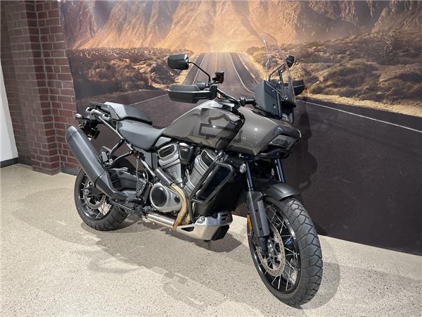RA1250S Pan America Special 
